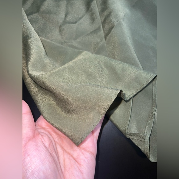 Allen B by Allen Schwartz Green & Black Halter Tank Size XS EUC - Picture 2 of 7